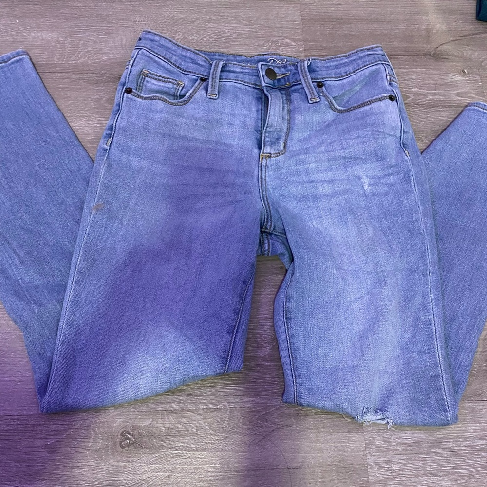 Light wash jeans